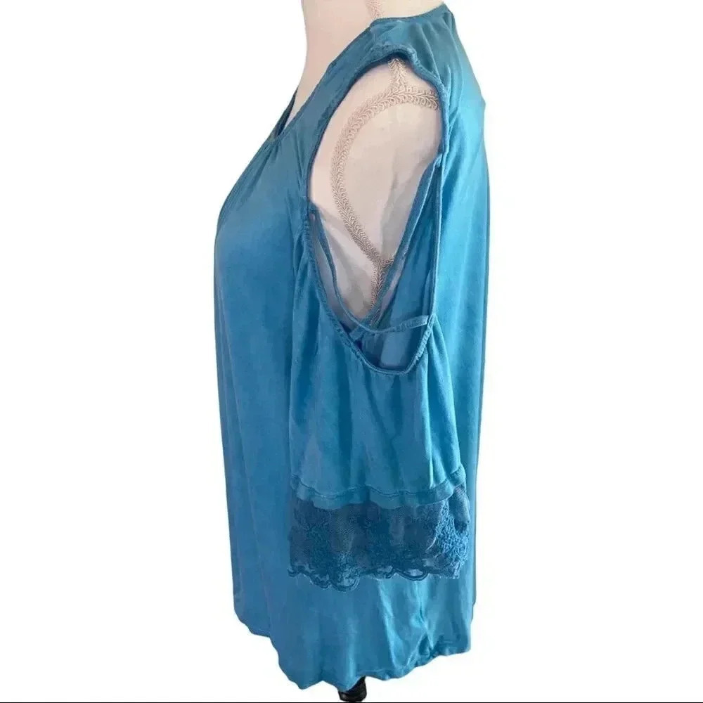 Umgee size L cold shoulder super soft gorgeous top EUC - Picture 8 of 9